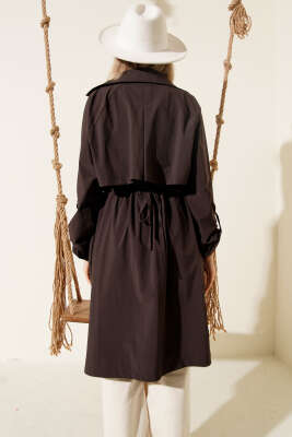 Kruvaze Yaka Beli Büzgülü Düğmeli Trençkot Kahve - Kadın Giyim Modelleri