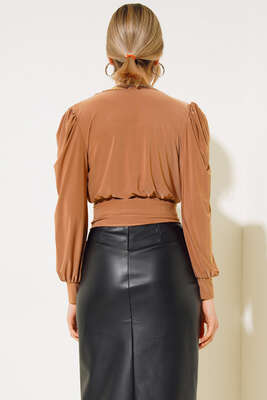 Kruvaze Yaka Düğmeli Bluz Latte - Kadın Giyim Modelleri