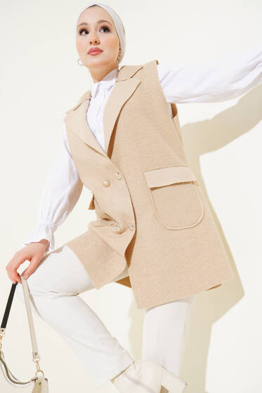 Kruvaze Yaka Düğmeli Buklet Yelek Bej - Yelek