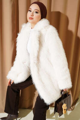 Kruvaze Yaka Düğmeli Kürklü Mont Ekru - TABLO FASHİON