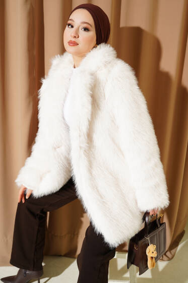 Kruvaze Yaka Düğmeli Kürklü Mont Ekru - Mont