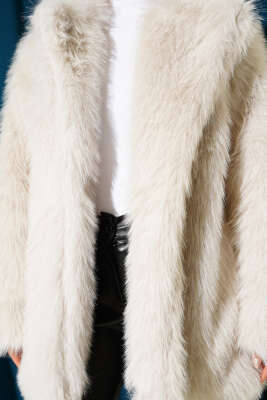 Kruvaze Yaka Düğmeli Kürklü Mont Taş - Mont