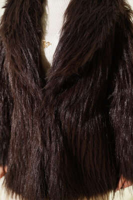 Kruvaze Yaka Kürklü Mont Acı Kahve - Mont