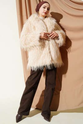 Kruvaze Yaka Kürklü Mont Bej - Mont