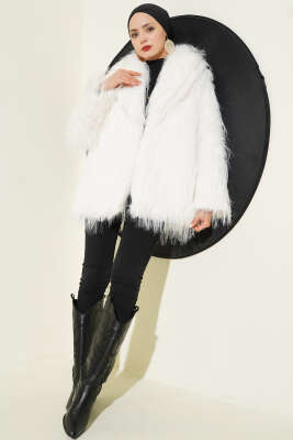 Kruvaze Yaka Kürklü Mont Ekru - Mont