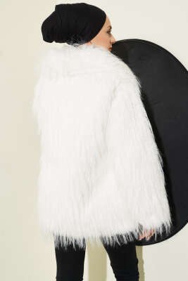 Kruvaze Yaka Kürklü Mont Ekru - Mont
