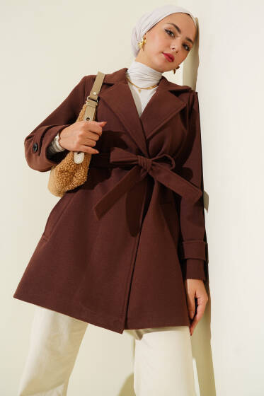 Kruvaze Yaka Kuşak Detaylı Kısa Kaşe Kaban Kahve - Kaban