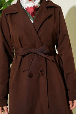 Kruvaze Yaka Kuşaklı Düğmeli Trençkot Kahve - Trençkot