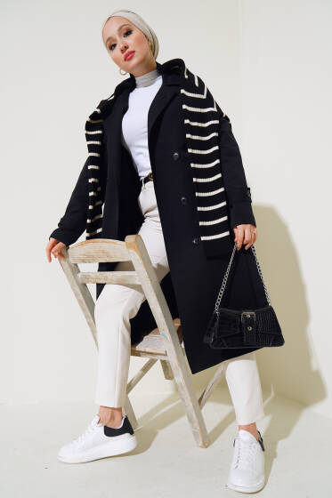 Kruvaze Yaka Kuşaklı Düğmeli Trençkot Siyah - Trençkot