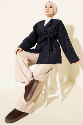 Kruvaze Yaka Kuşaklı Kaşe Ceket Lacivert - Ceket