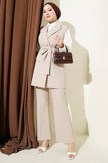 Kruvaze Yaka Kuşaklı Yelekli Takım Bej - İkili Takım