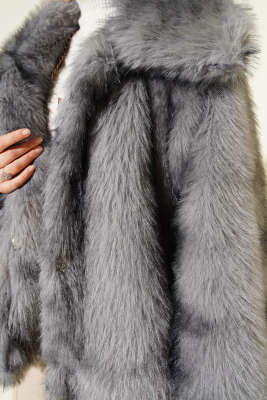 Kruvaze Yaka Salaş Cepli Kürk Mont Gri - Mont