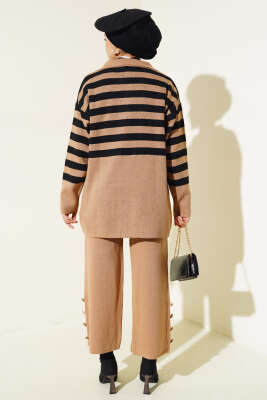 Kruvaze Yaka Salaş Triko İkili Takım Büsküvi Siyah - Triko İkili Takım