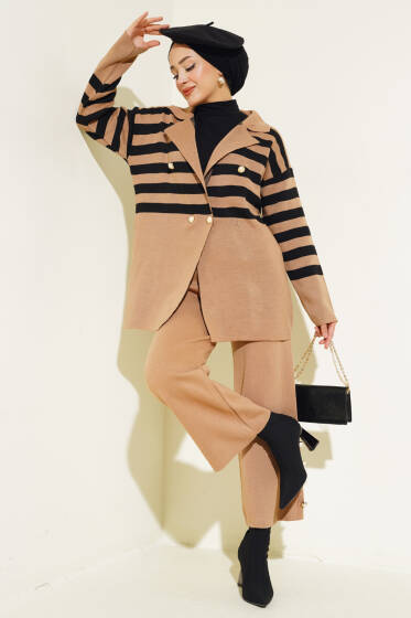 Kruvaze Yaka Salaş Triko İkili Takım Büsküvi Siyah - Triko