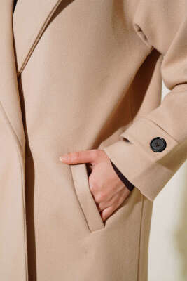 Kruvaze Yaka Uzun Kaşe Kaban Bej - Kaban