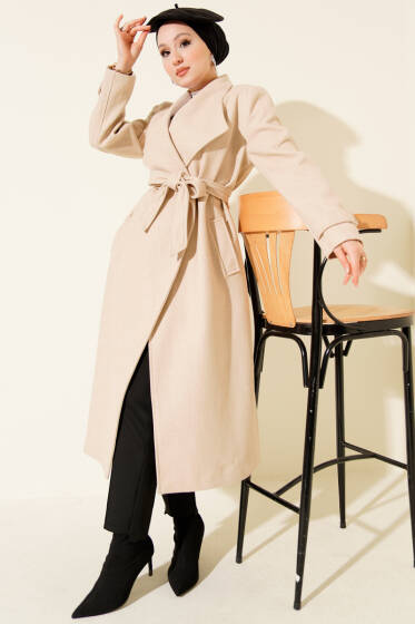 Kruvaze Yakalı Kuşaklı Uzun Kaşe Kaban Bej - Kaban