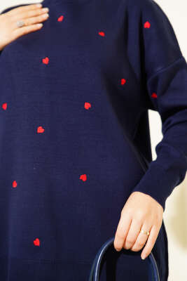 Küçük Kalp Nakışlı Triko Kazak Lacivert - Yılın Fırsatı