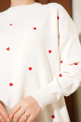 Küçük Kalp Nakışlı Triko Kazak Taş - Yılın Fırsatı