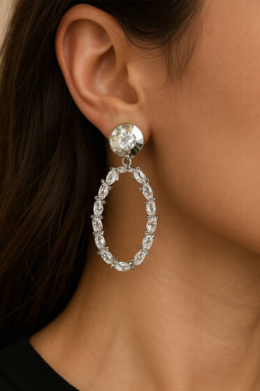 Küçük Taşlı Oval Küpe Gümüş - Küpe