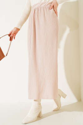 Kumaşı Piliseli Kalem Etek Bej - Yılın Fırsatı