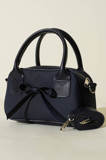 Kurdele Detaylı Kol Çantası Lacivert - Kol Çantası