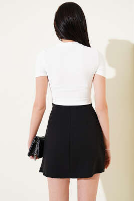 Kurdele Nakışlı Kısa Kol Crop Beyaz - Kadın Giyim Modelleri