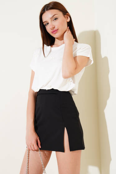 Kurdele Süslemeli T-shirt Ekru - Kadın Giyim Modelleri