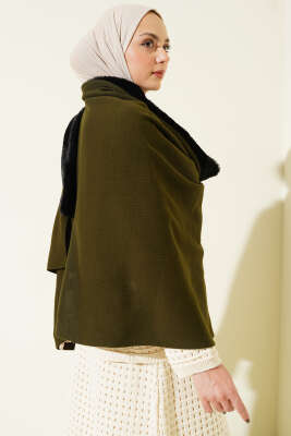 Kürk Detaylı Omuz Şalı Haki - Omuz Şalı