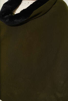 Kürk Detaylı Omuz Şalı Haki - Omuz Şalı