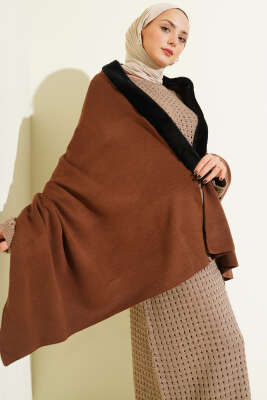 Kürk Detaylı Omuz Şalı Kahve 