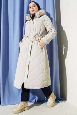 Kürk Kapüşonlu Kapitone Uzun Mont Taş - Mont