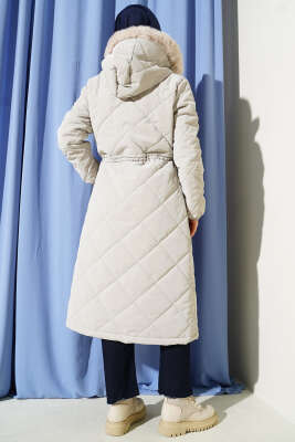 Kürk Kapüşonlu Kapitone Uzun Mont Taş - Mont