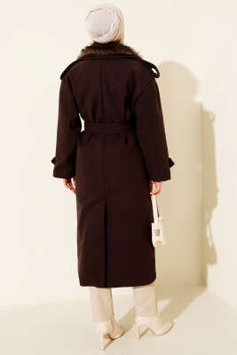 Kürk Yakalı Düğmeli Kaşe Kaban Kahve - Kaban