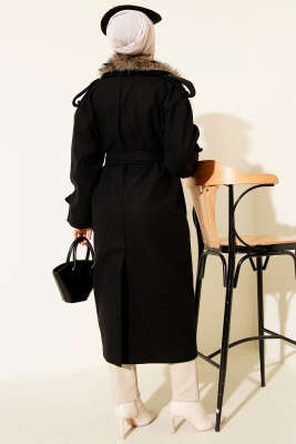 Kürk Yakalı Düğmeli Kaşe Kaban Siyah - Kaban