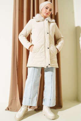 Kürk Yakalı Fermuarlı Kapitone Mont Bej - Mont