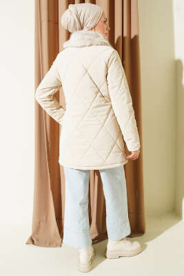 Kürk Yakalı Fermuarlı Kapitone Mont Bej - Mont