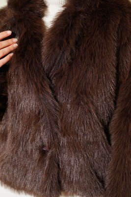 Kürklü Düğmeli Kısa Mont Kahve - Mont