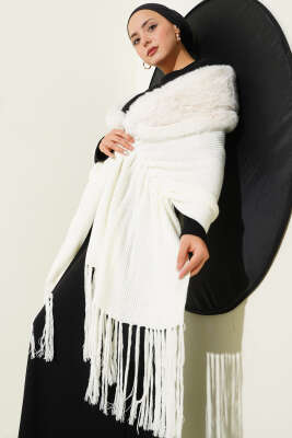 Kürklü Omuz Şalı Ekru - Omuz Şalı