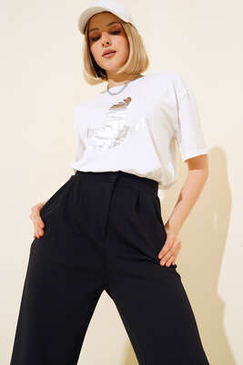 Kuş Baskılı T-Shirt Beyaz - Kadın Giyim Modelleri