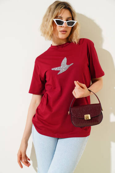 Kuş Figürlü Taşlı T-shirt Bordo - Kadın Giyim Modelleri