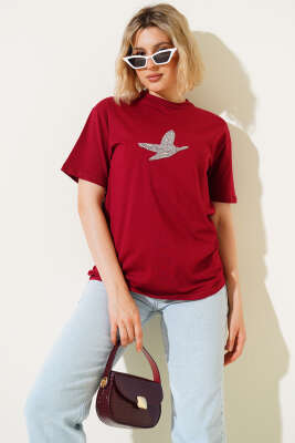 Kuş Figürlü Taşlı T-shirt Bordo - Kadın Giyim Modelleri