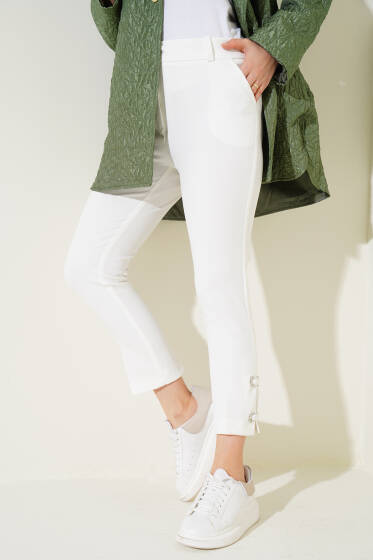 Kuş Gözü Detaylı Dar Paça Pantolon Ekru - Pantolon
