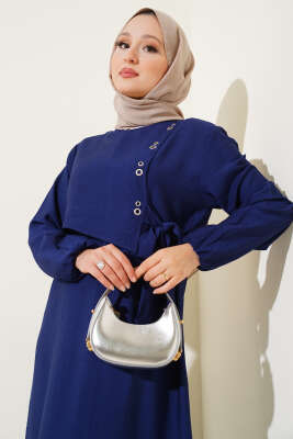 Kuş Gözü Detaylı Yandan Bağlamalı Elbise Lacivert - Tesettür Elbise