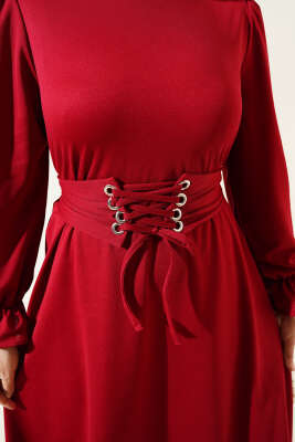 Kuş Gözü Kuşaklı Elbise Bordo - Tesettür Elbise