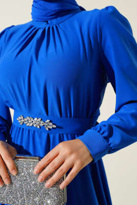 Kuşağı Taşlı Elbise Saks - Tesettür Elbise