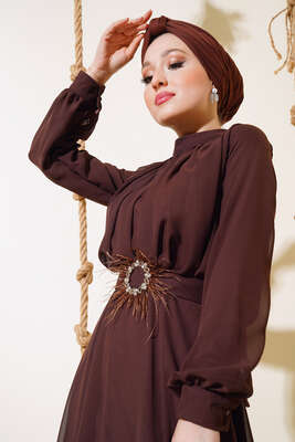 Kuşağı Tül Detaylı Şifon Elbise Kahve - Tesettür Elbise