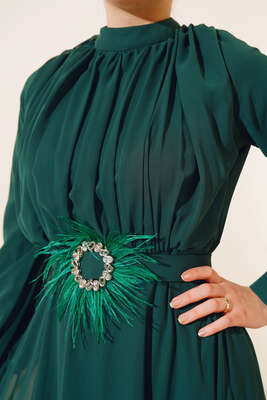 Kuşağı Tüy Detaylı Şifon Elbise Zümrüt Yeşil - Thumbnail