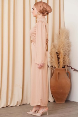 Kuşağı Zincir Detaylı Elbise Bej - Thumbnail