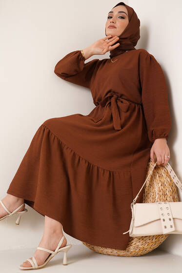 Kuşaklı Bel Lastikli Elbise Kahve - Tesettür Elbise