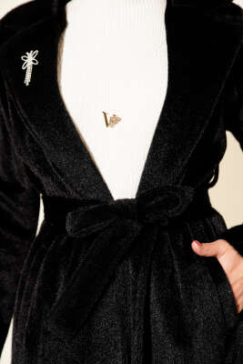 Kuşaklı Broş Detaylı Kaşe Kaban Siyah - Kaban